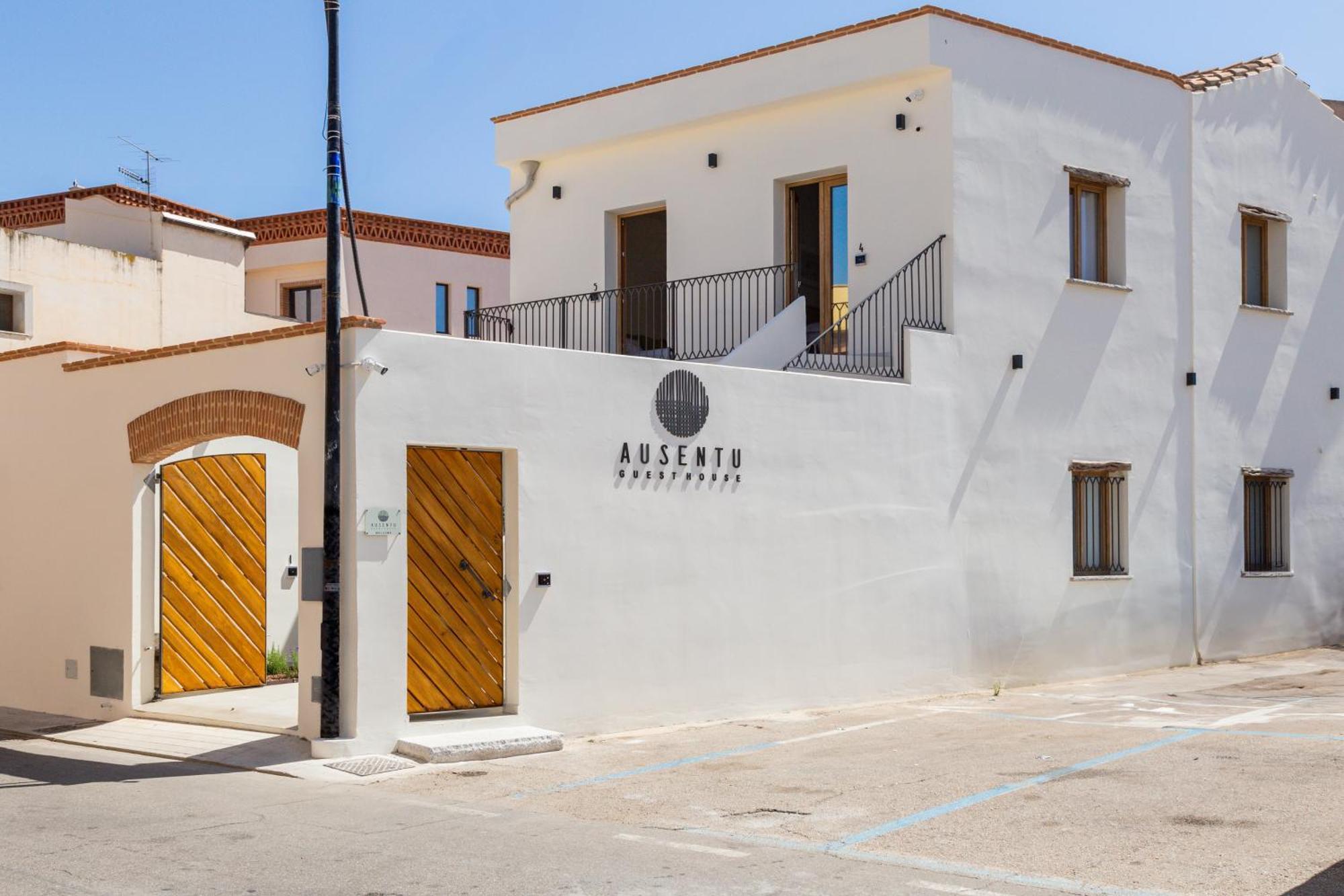 Ausentu Guest House Tortolì Exteriér fotografie